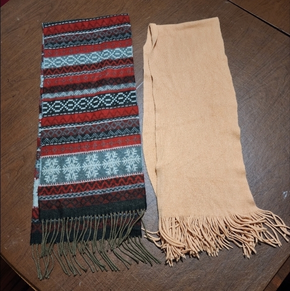 V. FRAAS Accessories - NWOT - Unisex - 2 Scarves
